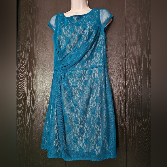 πππππ’π₯ $πππ Blue Teal lace dress Jessica Simpson Size 12 New with tags - Picture 3 of 16